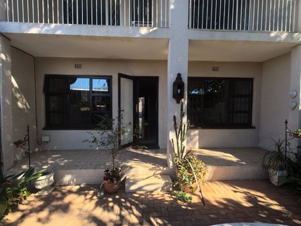 3 Bedroom Townhouse 3 Bedroom Townhouse
