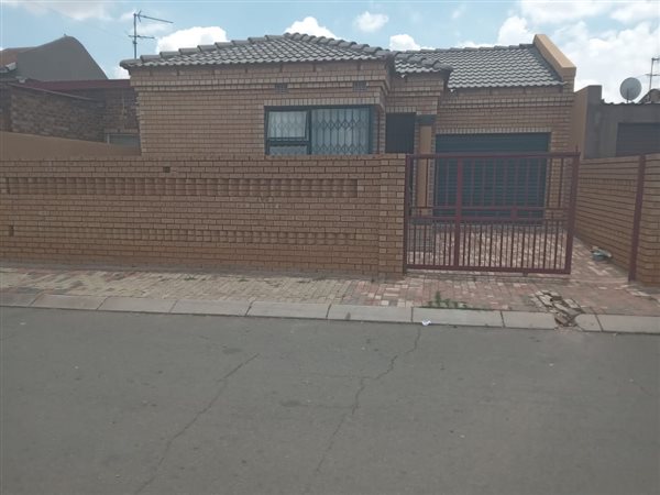 2 Bedroom House 2 Bedroom House