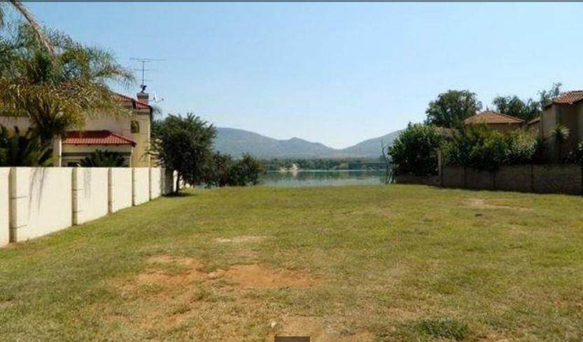 1080 m² Land available in Westlake Estate photo number 2