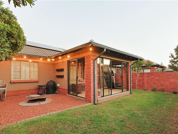 3 Bedroom Simplex 3 Bedroom Simplex