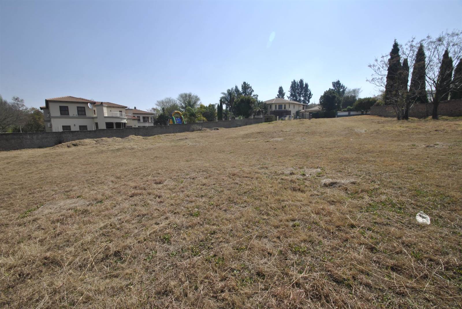 1800 m² Land available in Summerset photo number 2