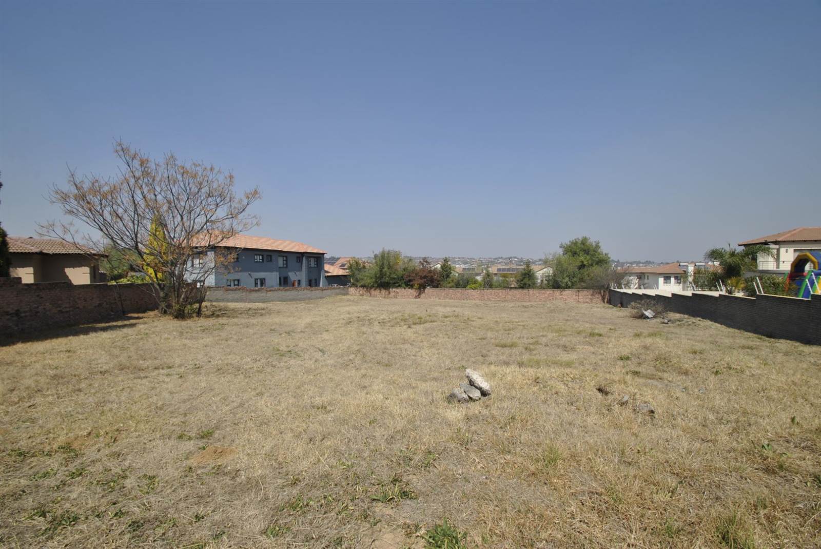 1800 m² Land available in Summerset photo number 4