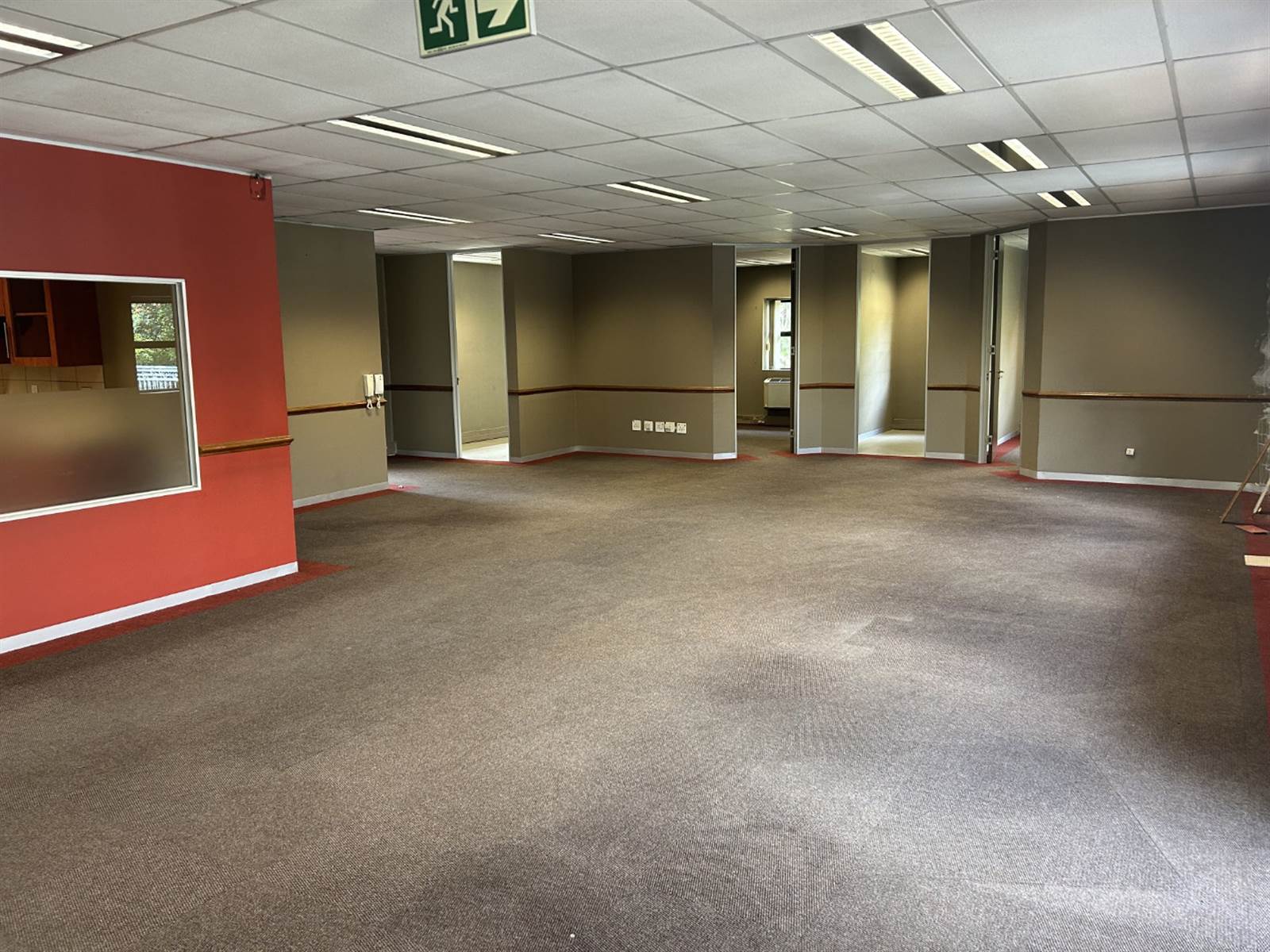 390  m² Commercial space in Woodmead photo number 6