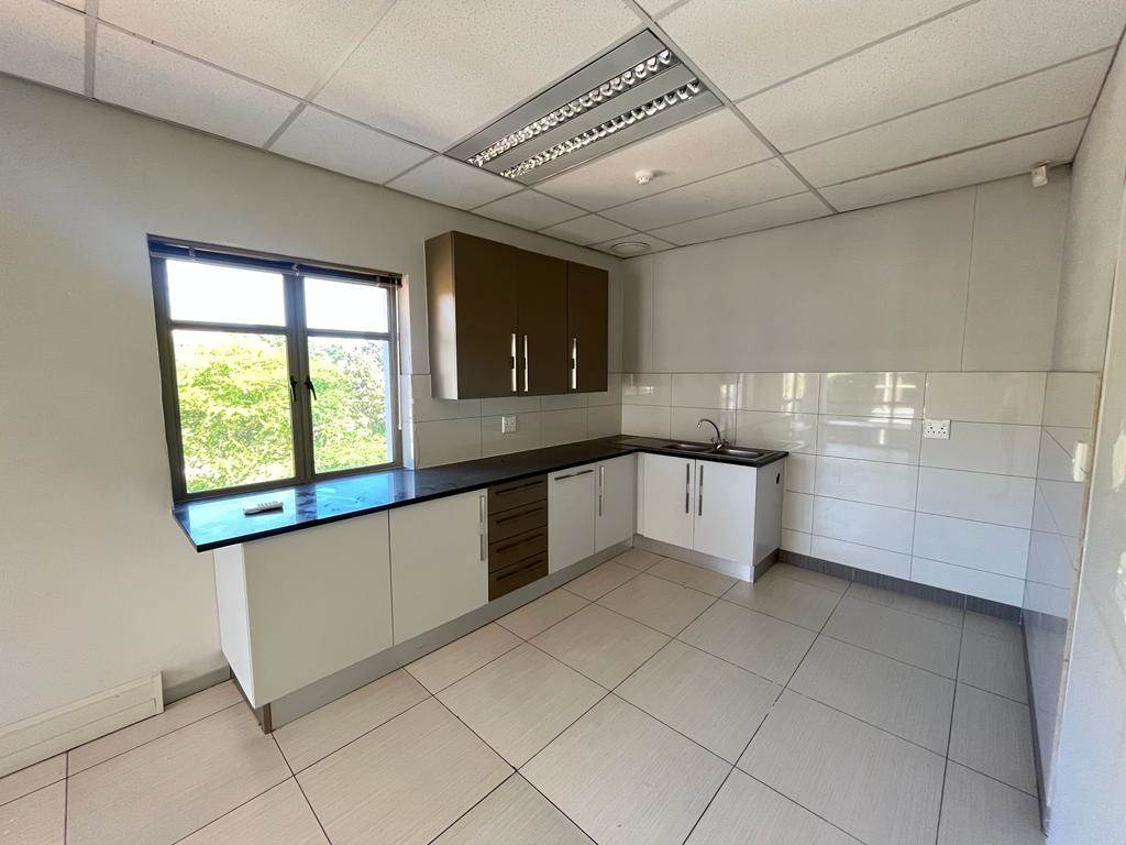 353.3  m² Commercial space in Bryanston photo number 8