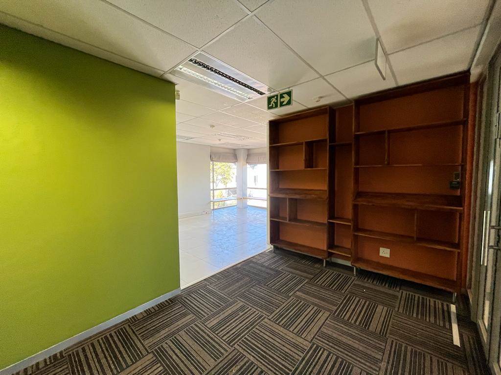 353.3  m² Commercial space in Bryanston photo number 5