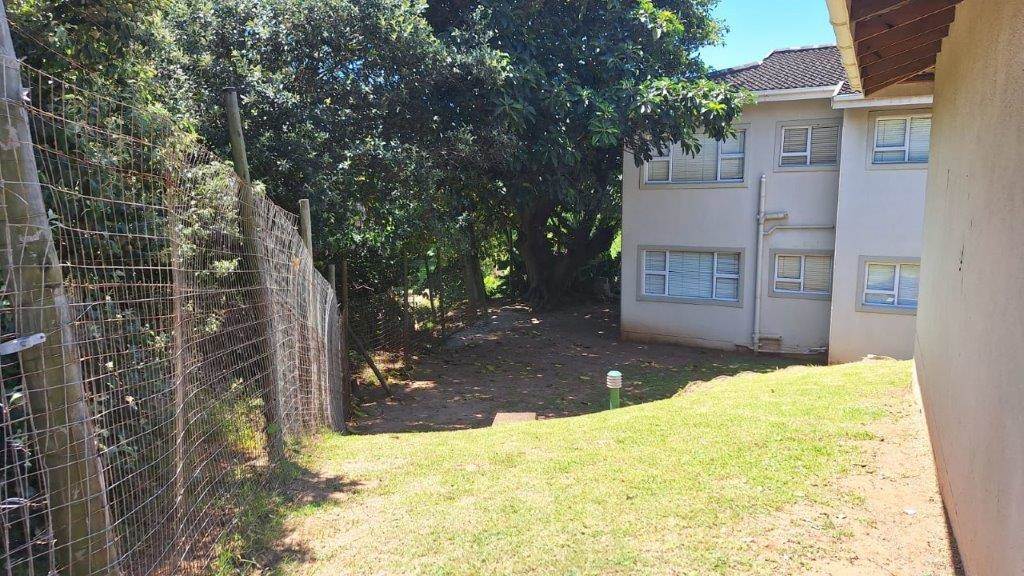 2 Bed Apartment in Melville photo number 27