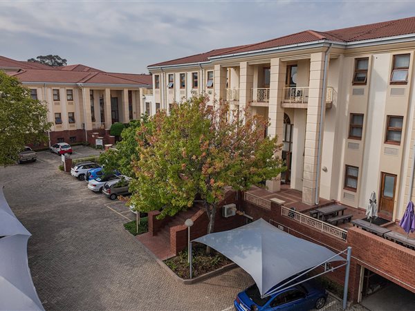 440  m² Commercial space in Rivonia