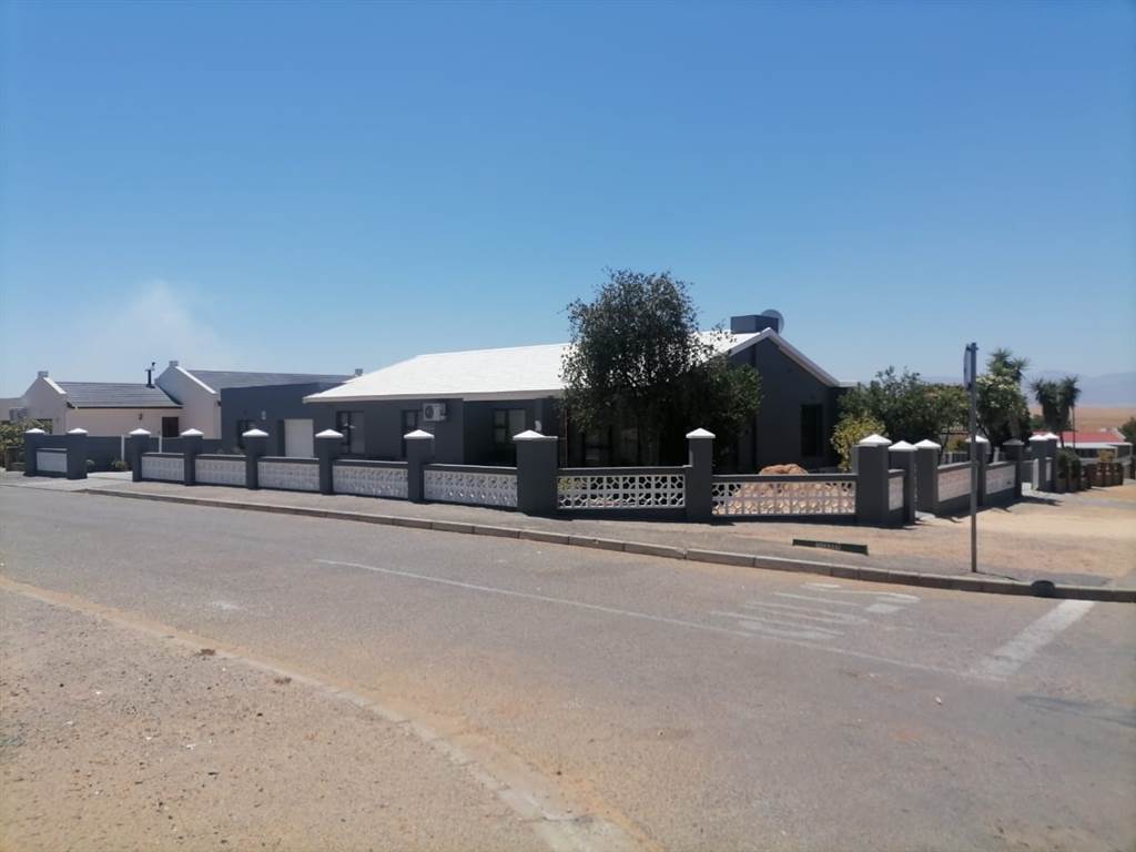 7 Bed House in Piketberg photo number 5