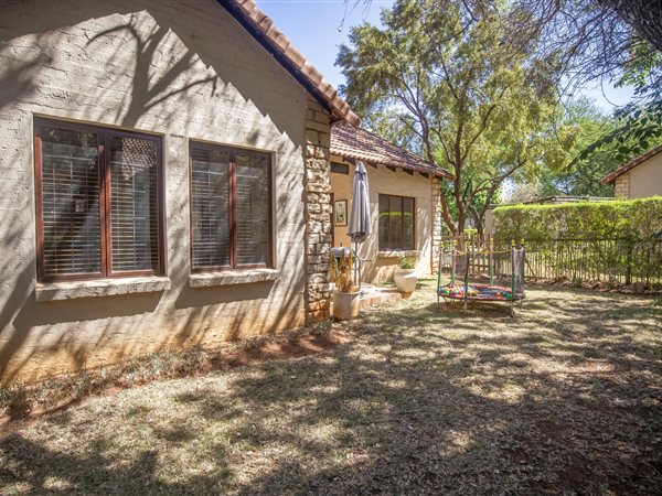 2 Bedroom Townhouse 2 Bedroom Townhouse