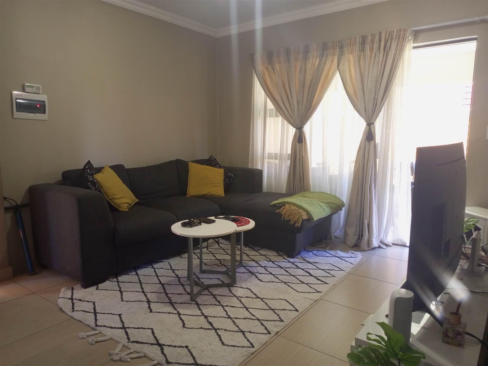 2 Bed Townhouse in Andeon AH photo number 11
