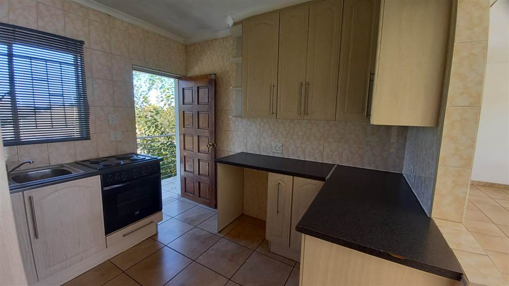 2 Bed Apartment in Northmead photo number 6