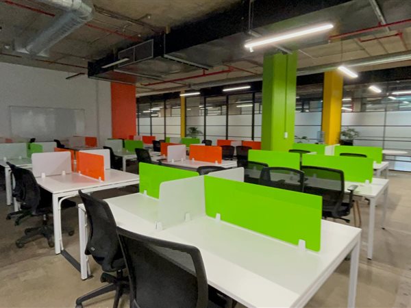 1200  m² Office Space