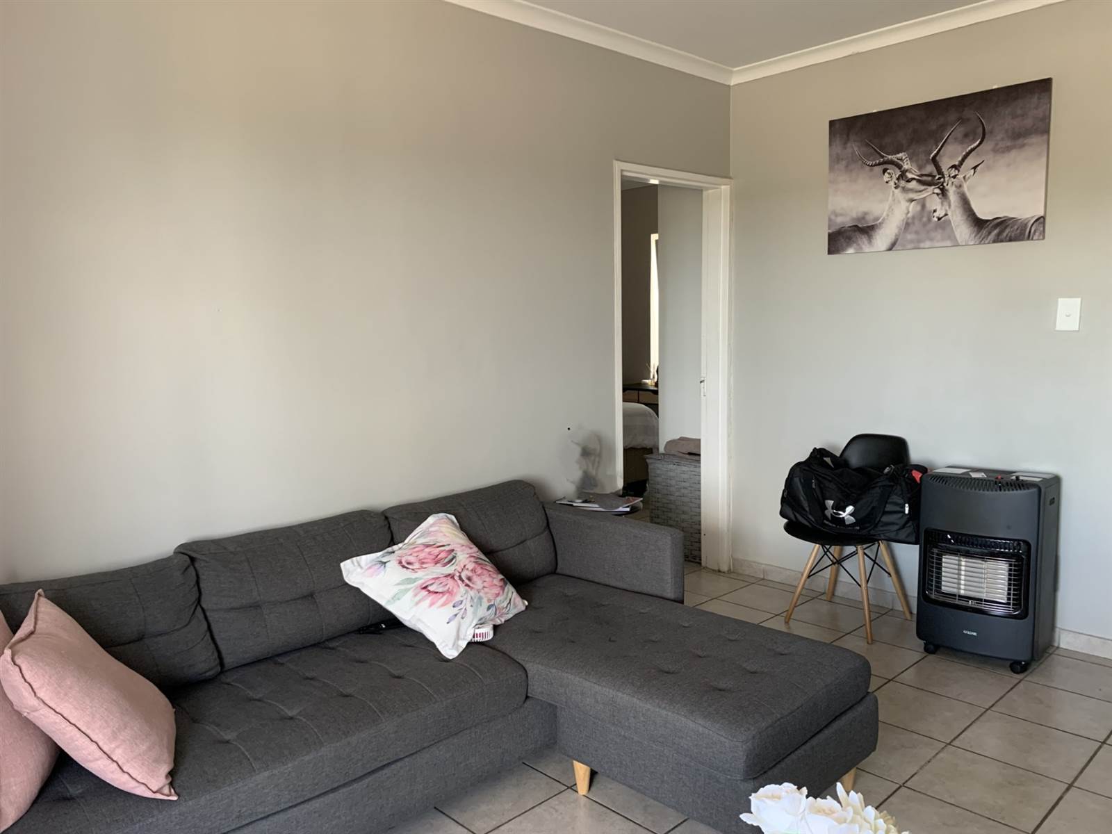 1 Bed Apartment in Paarl photo number 4