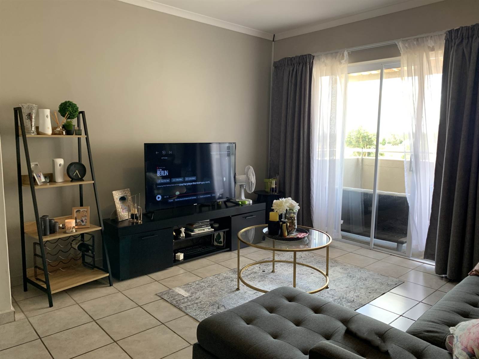 1 Bed Apartment in Paarl photo number 5