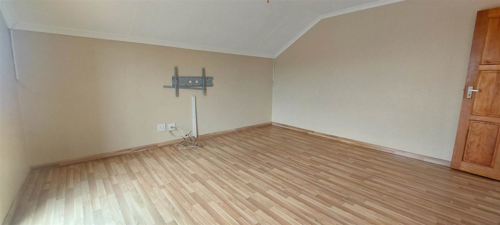 4 Bed Townhouse in Meyersdal photo number 16