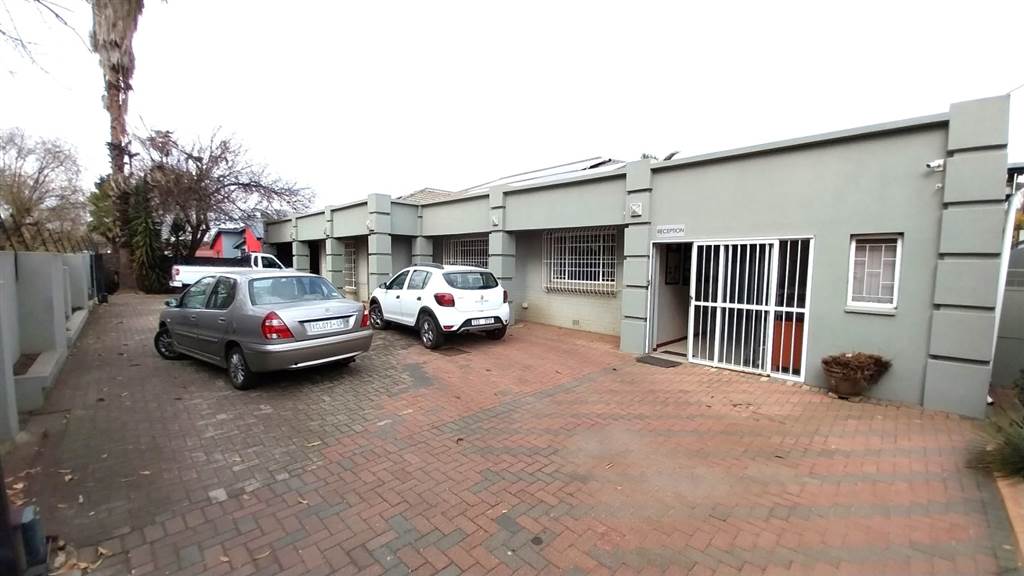 430  m² Office Space in Northmead photo number 2