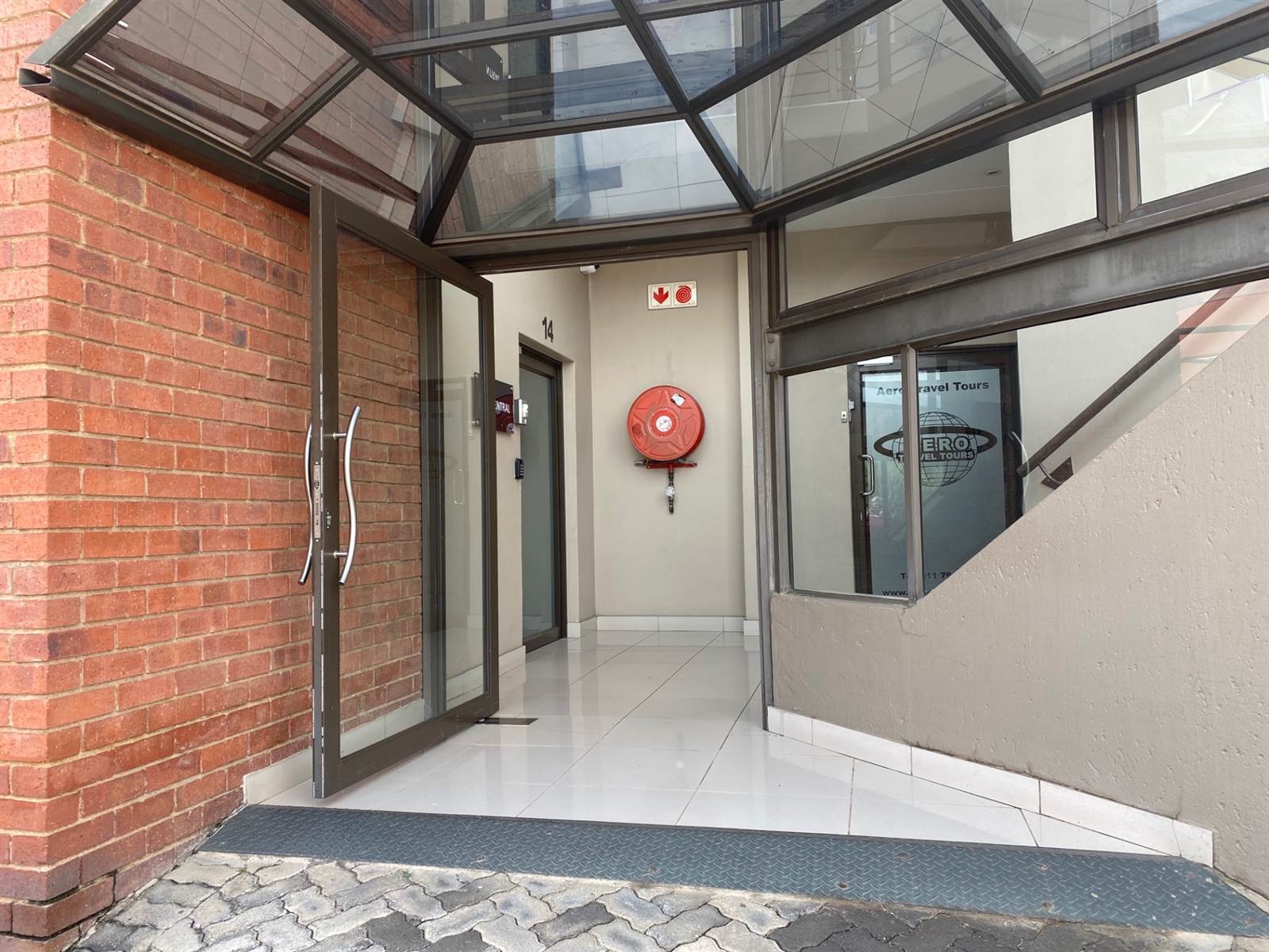 126  m² Office Space in Randpark Ridge photo number 2