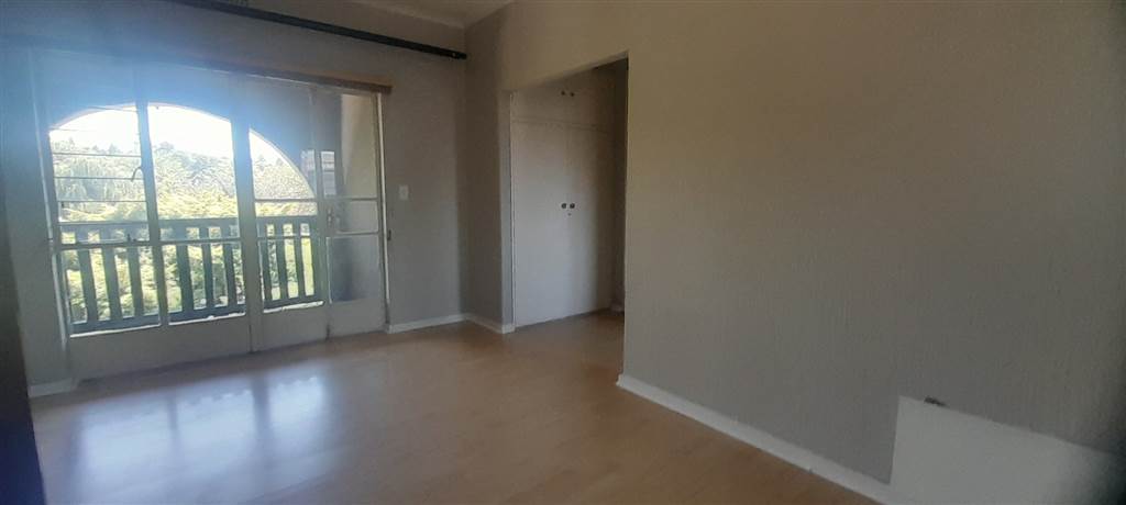 3 Bed Townhouse in Northcliff photo number 10