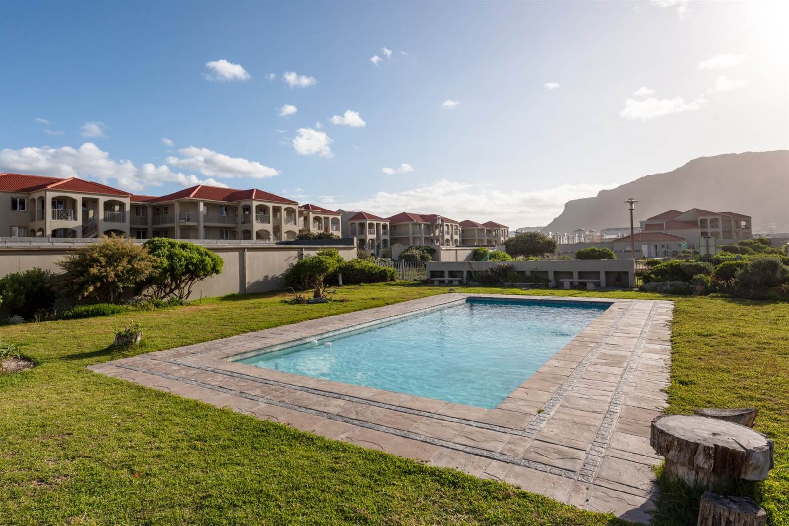 3 Bed Apartment in Muizenberg photo number 18