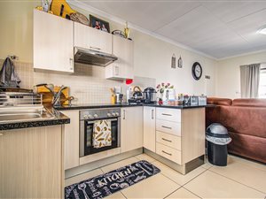 2 Bed Apartment in Pomona