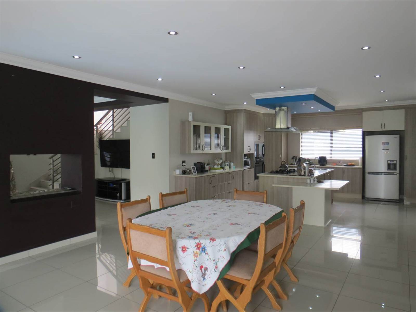 5 Bed House in Greenstone Hill photo number 5