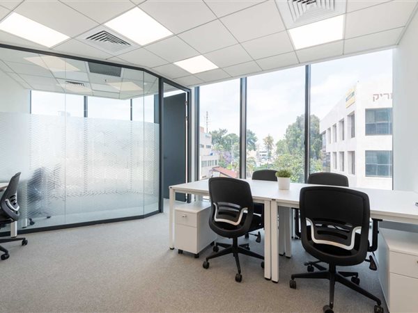 80  m² Office Space