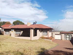 3 Bed House in Signal Hill