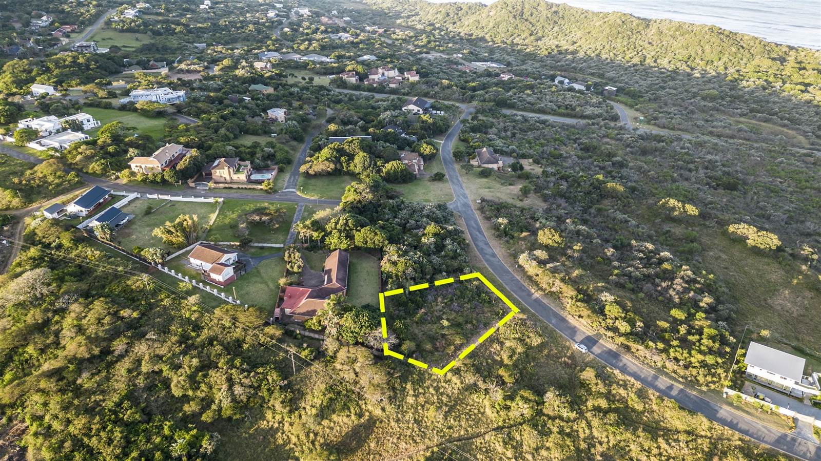 1298 m² Land available in Cintsa photo number 19