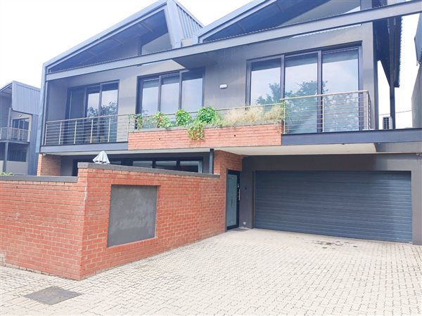 3 Bedroom Townhouse 3 Bedroom Townhouse