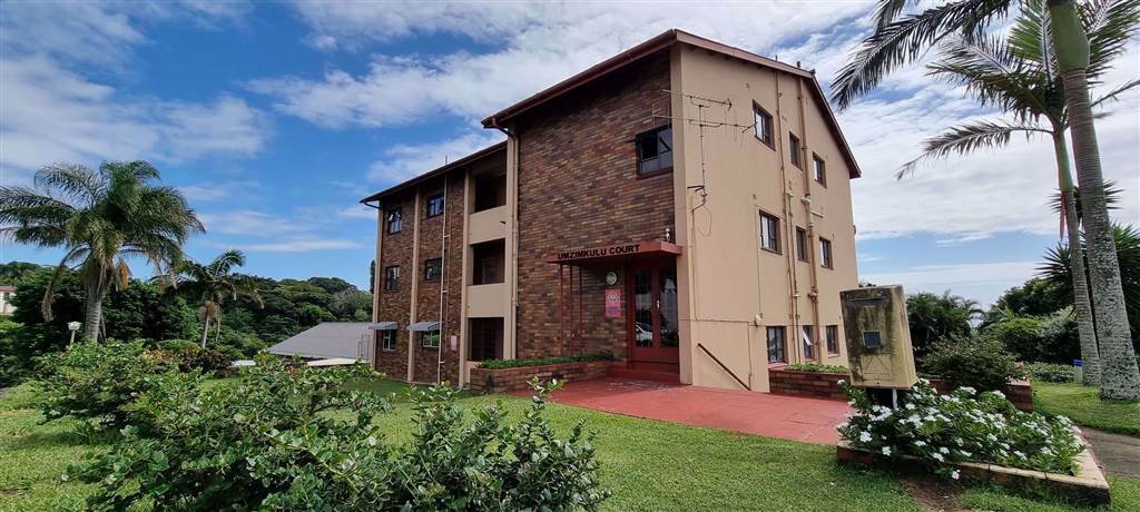 2 Bed Apartment in Port Shepstone photo number 1