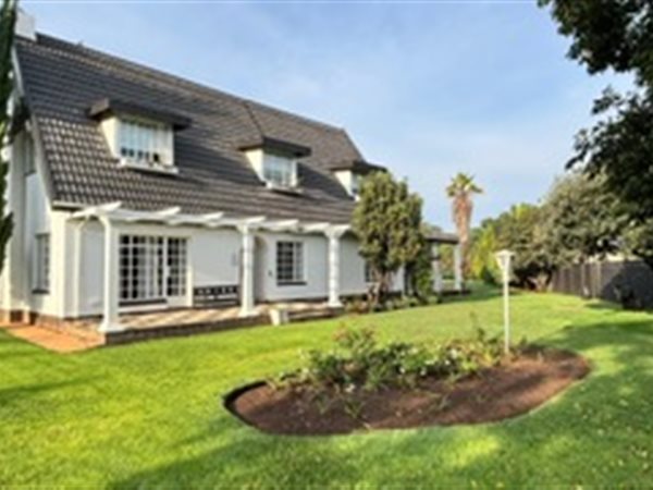 3 Bedroom House 3 Bedroom House