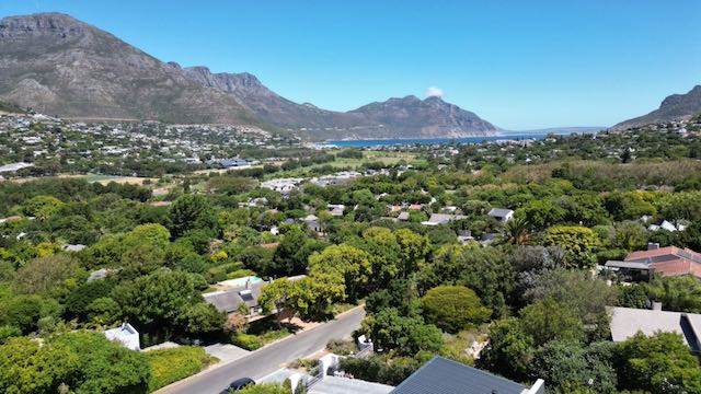 3 Bed House in Hout Bay and surrounds photo number 19