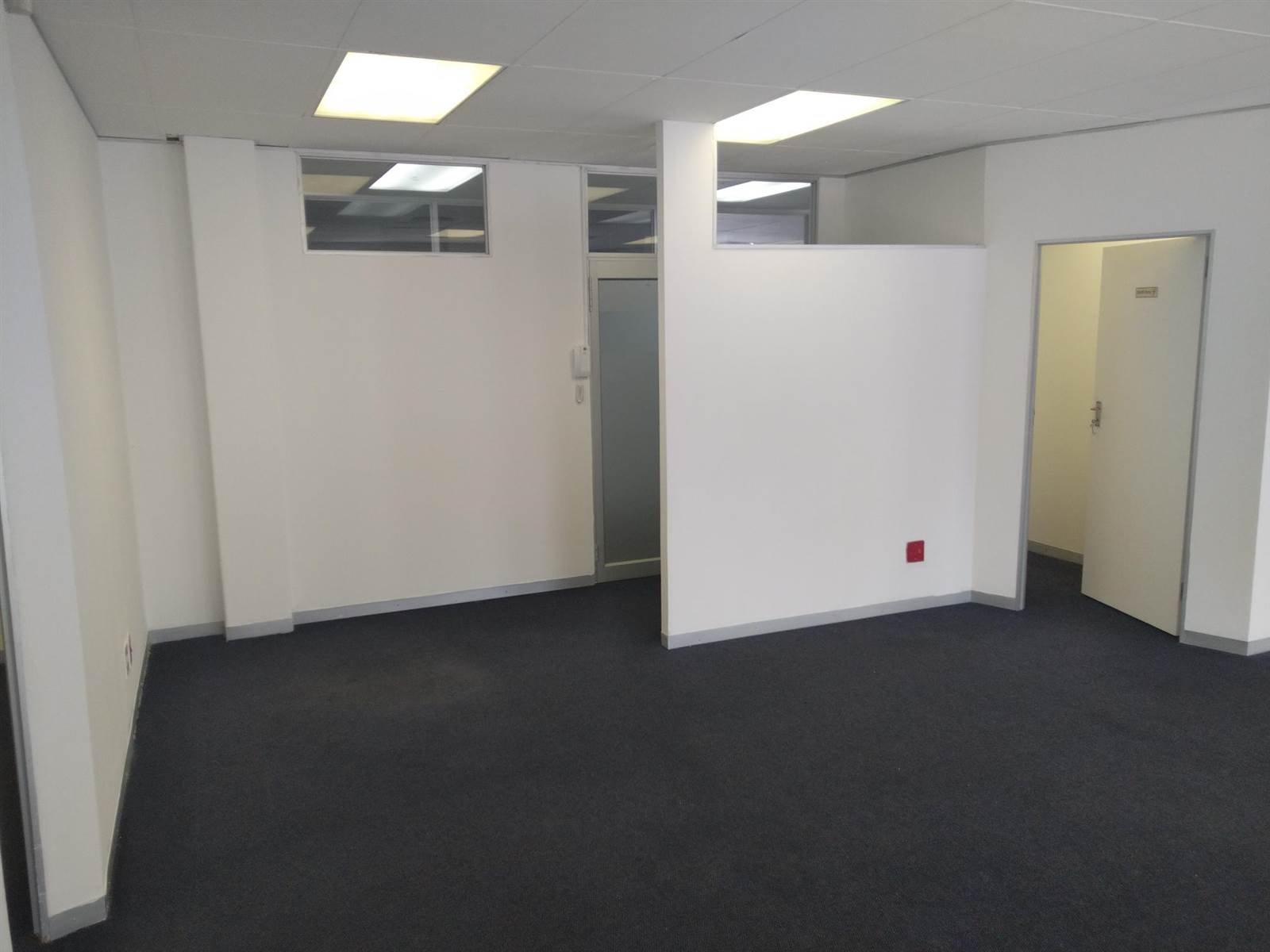 100.3  m² Commercial space in North Riding photo number 6