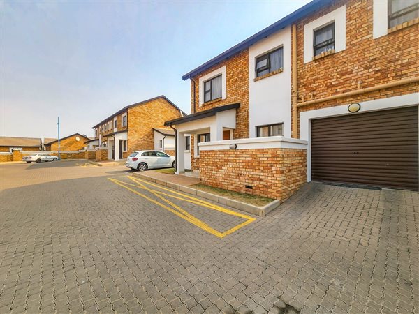 3 Bed Townhouse