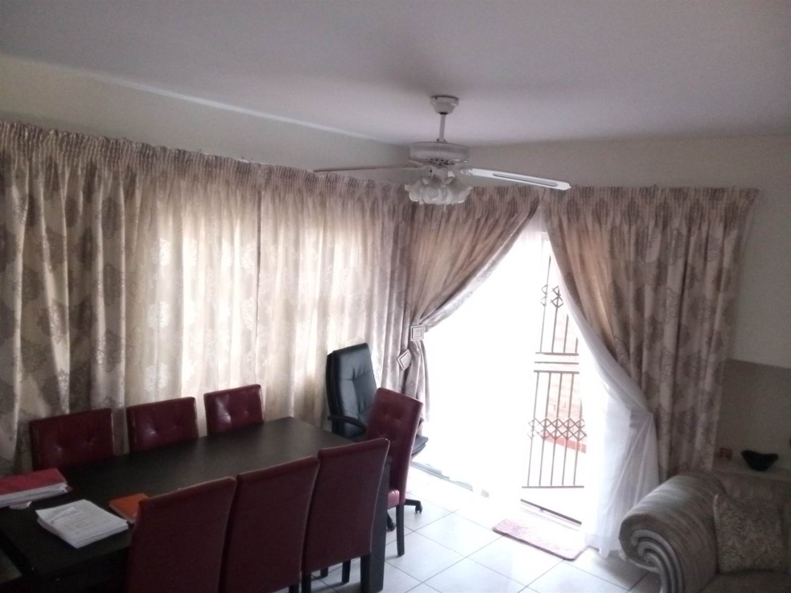 3 Bed Apartment in Ivydale photo number 5