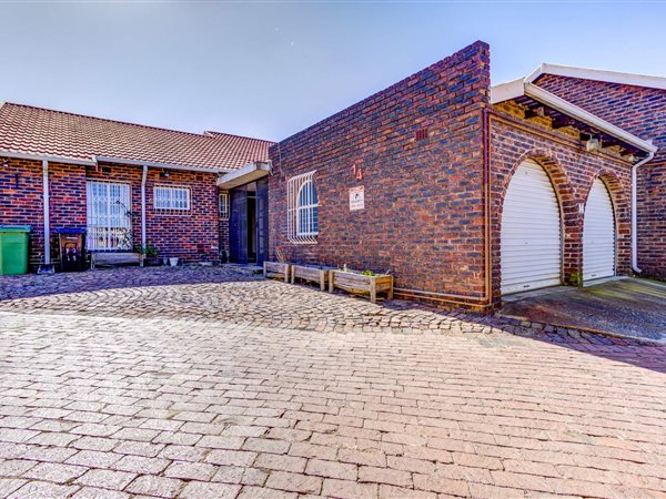 3 Bedroom Townhouse