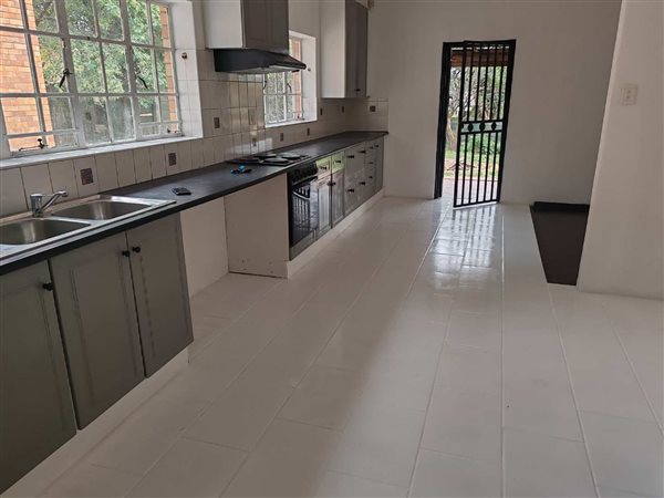 3 Bedroom House 3 Bedroom House