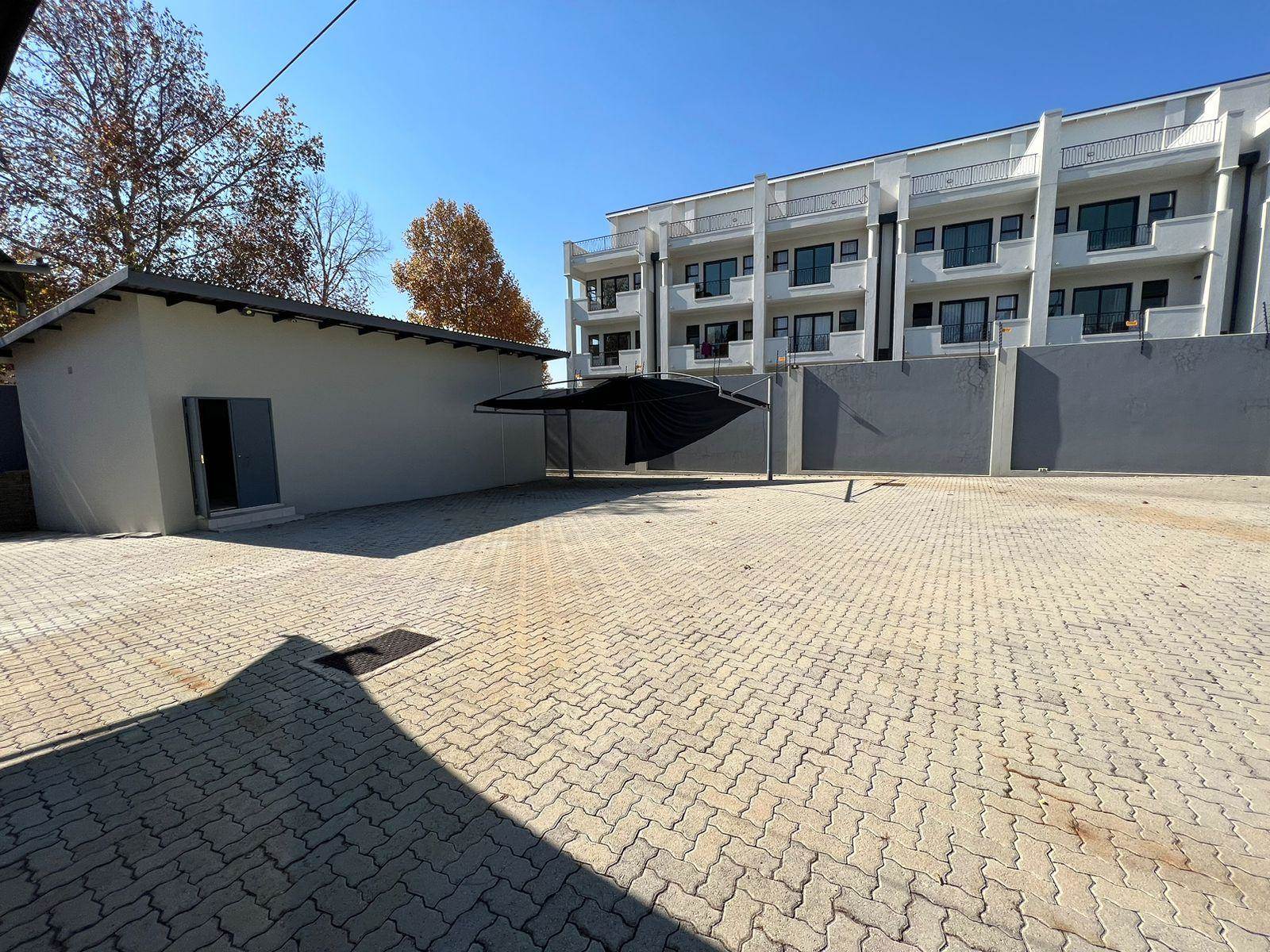 480  m² Commercial space in Rivonia photo number 4