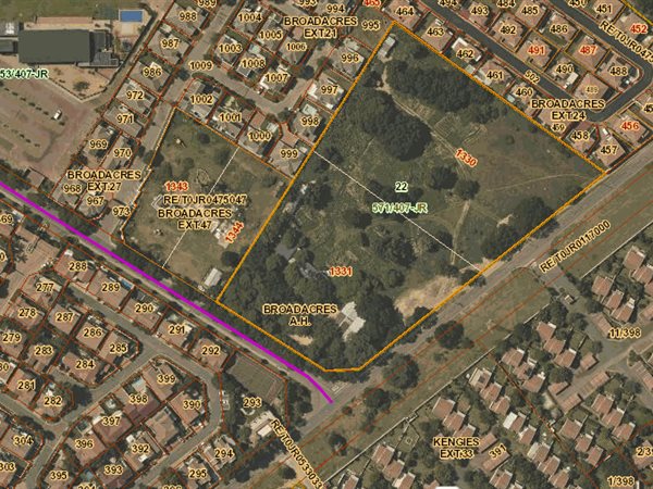 2 ha Land available in Broadacres