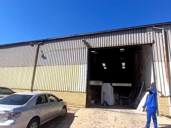 950  m² Industrial space