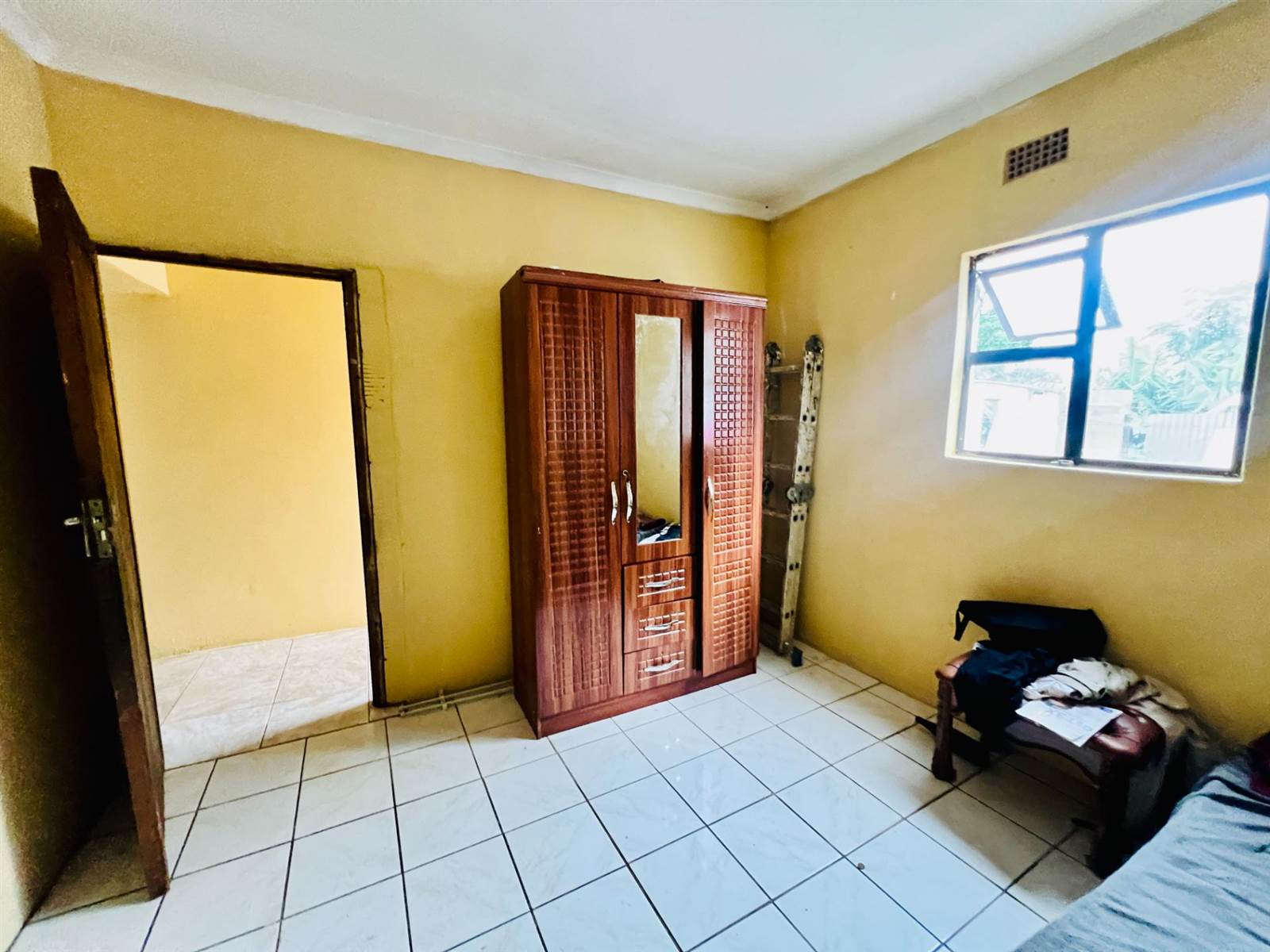 3 Bed House in KwaMashu photo number 21