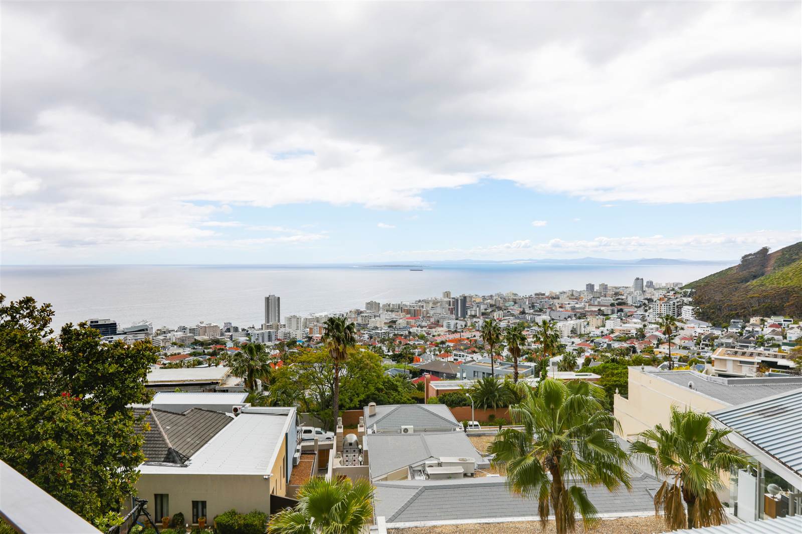 4 Bed House in Fresnaye photo number 12