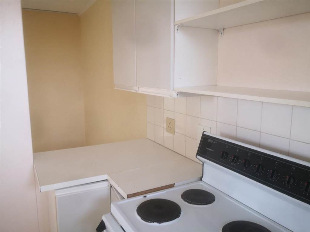 3 Bed Apartment in Hatfield photo number 9