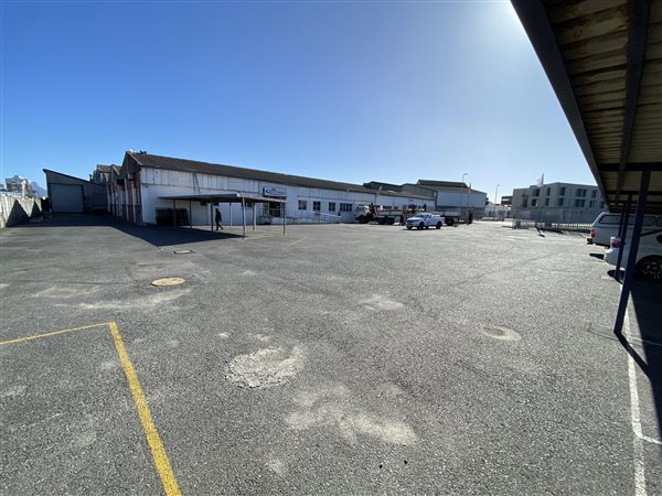 8152  m² Industrial space