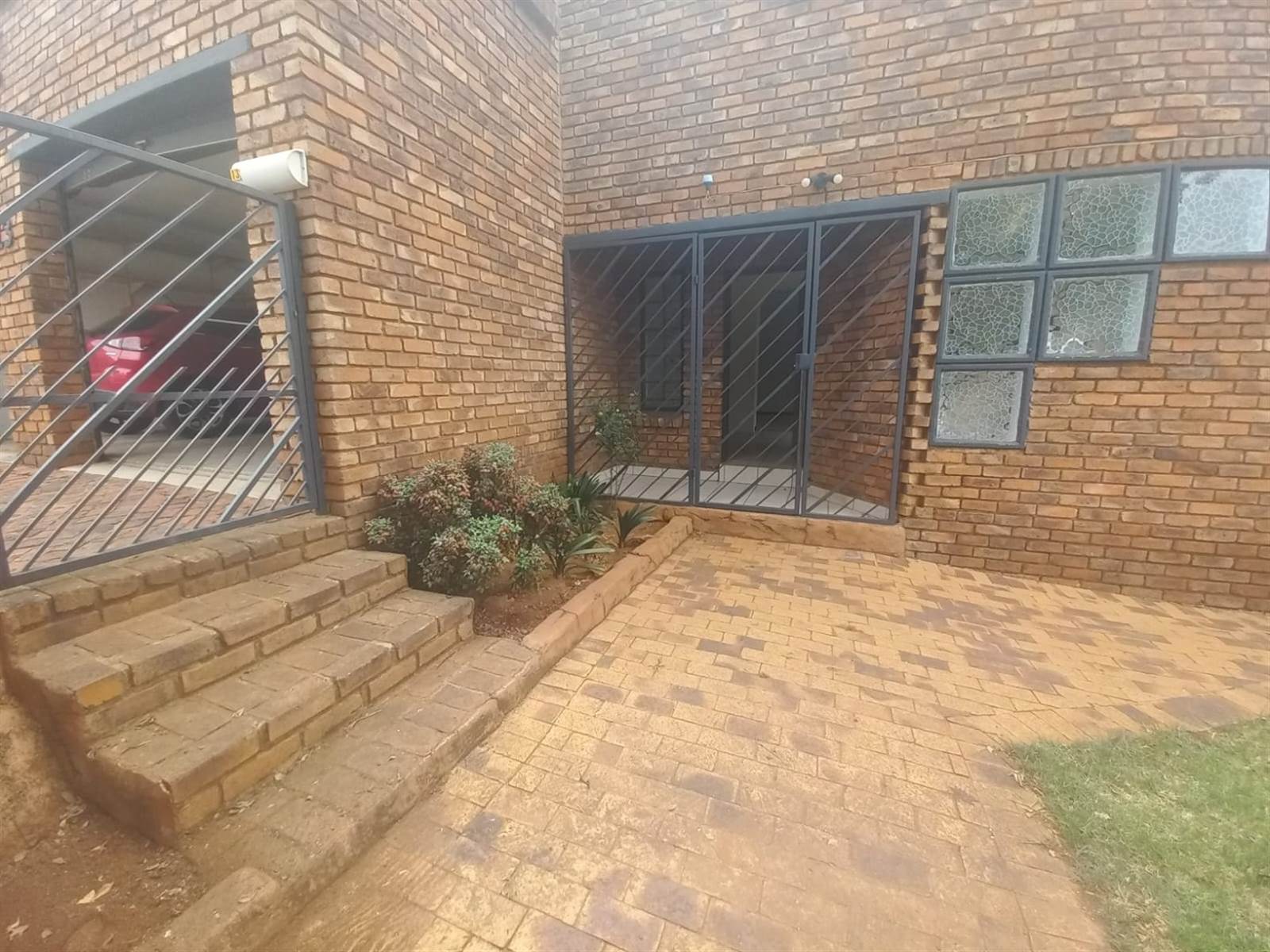 3 Bed House in Highveld photo number 8