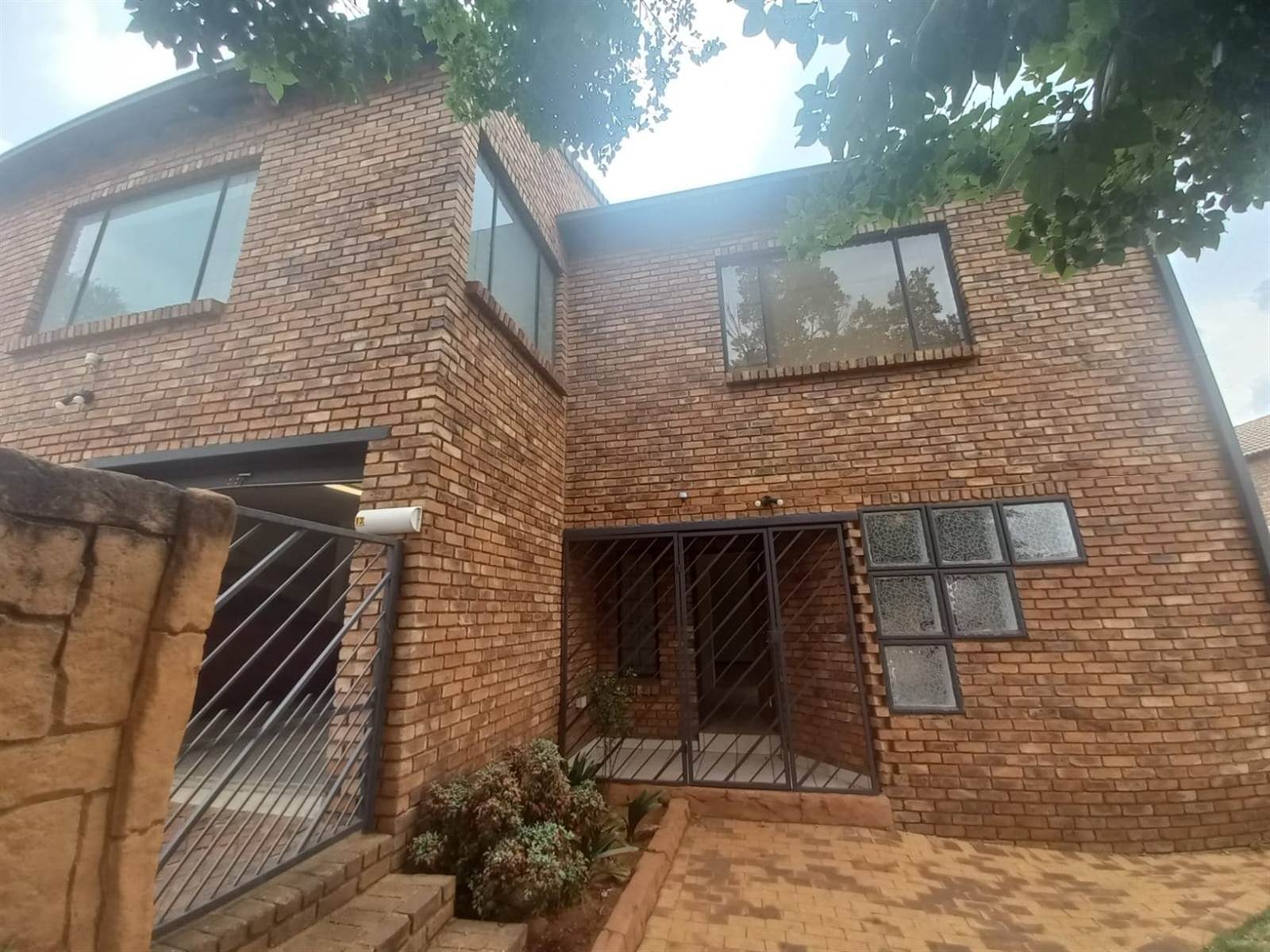 3 Bed House in Highveld photo number 5