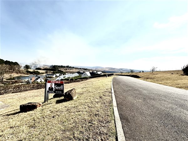 2 187 m² Land