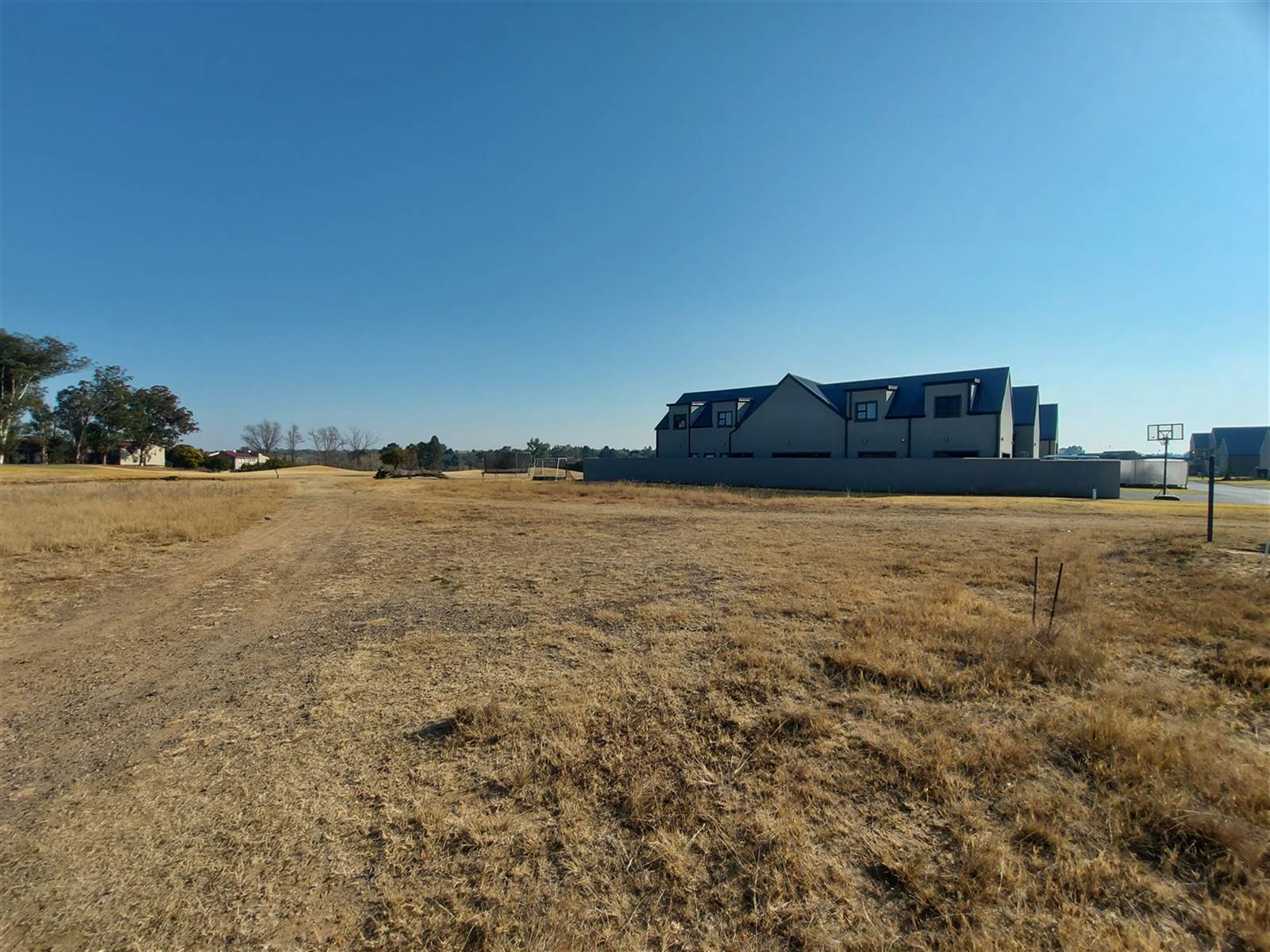 792 m² Land available in Heron Banks Golf And River Estate photo number 4