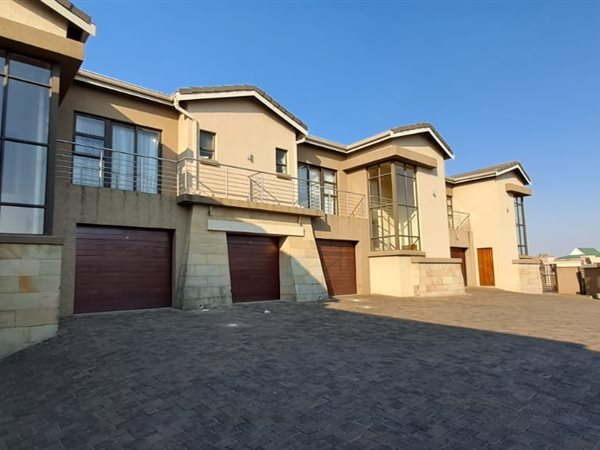 3 Bed Townhouse