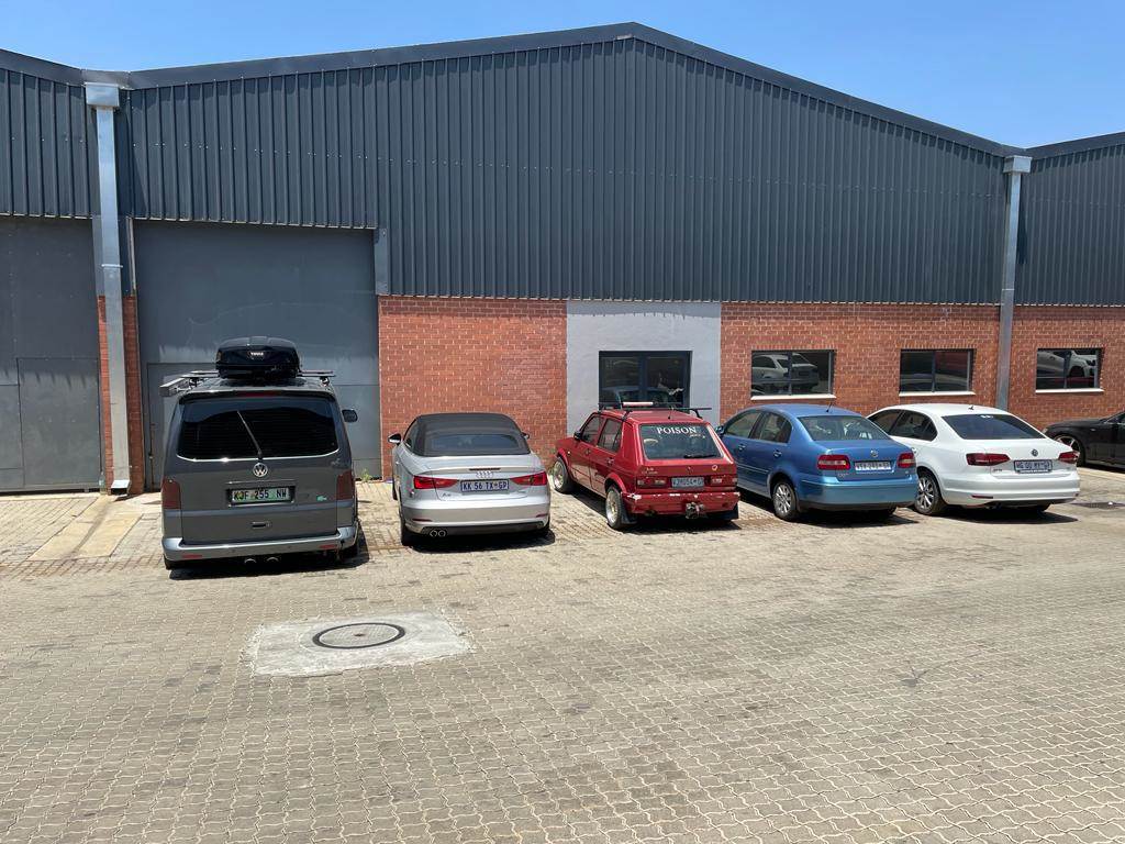 483  m² Industrial space in Roodepoort Central photo number 1